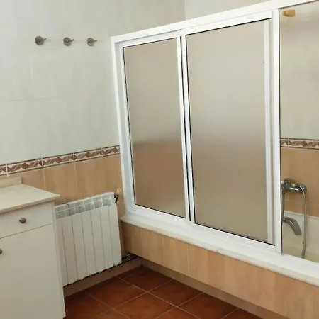 Casa Con Piscina Muy Cerca De Las Playas De San Xurxo Y Doninos