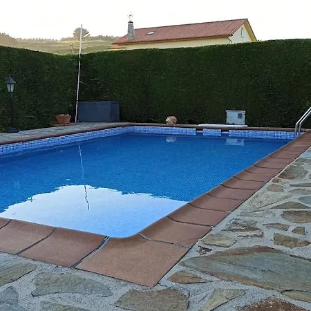 Dom wakacyjny Casa Arealba Casa Con Piscina Muy Cerca De Playas De San Xurxo Y Doninos