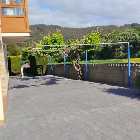 Dom wakacyjny Casa Arealba Casa Con Piscina Muy Cerca De Playas De San Xurxo Y Doninos